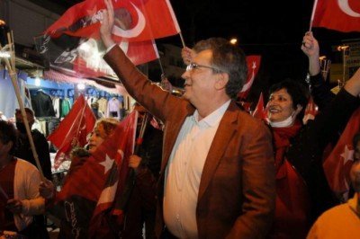 Edremit'teki 29 Ekim Cumhuriyet Bayramı kutlamalarında büyük coşku