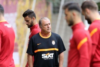 Fatih Terim'den oyuncularına uyarı