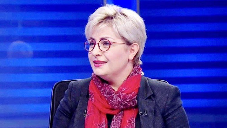 Foyası ‘Hayırlı olsun’ ziyaretinde ortaya çıktı: Sahte doçentin 2. yalanı