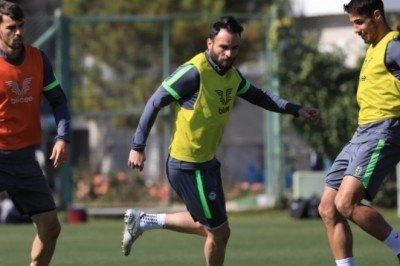 Konyaspor, Fenerbahçe maçı hazırlıklarına başladı