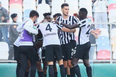 Altay ilk beraberliğini Sivasspor karşısında aldı