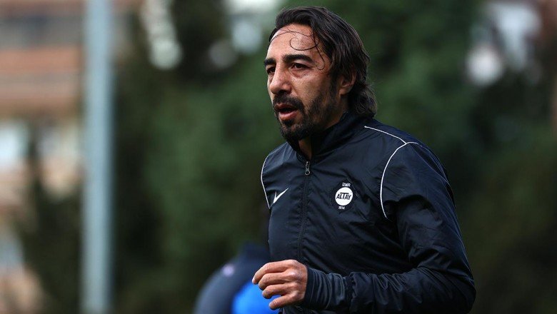 Altaylı İbrahim Öztürk 500. resmi maçına çıktı