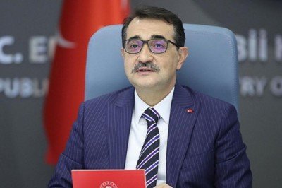 Bakan Dönmez'den rezerv açıklaması: 26 keşif 60 milyon varil petrol