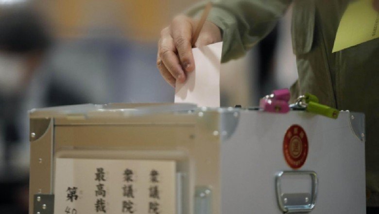 Japonya'da sandık çıkış anketi: Koalisyon hükümeti mecliste çoğunluğu koruyor