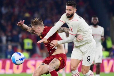 Milan, Roma deplasmanından 3 puanla ayrıldı