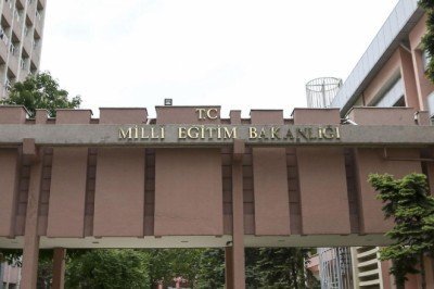 Öğrenci, öğretmen ve velililere psikososyal eğitim desteği