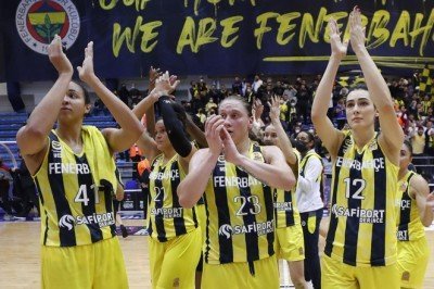 Potadaki derbi Fenerbahçe Safiport'un