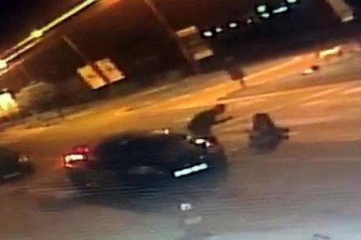 Sokak ortasında dehşet! Karısını dövdü, bıçakladı