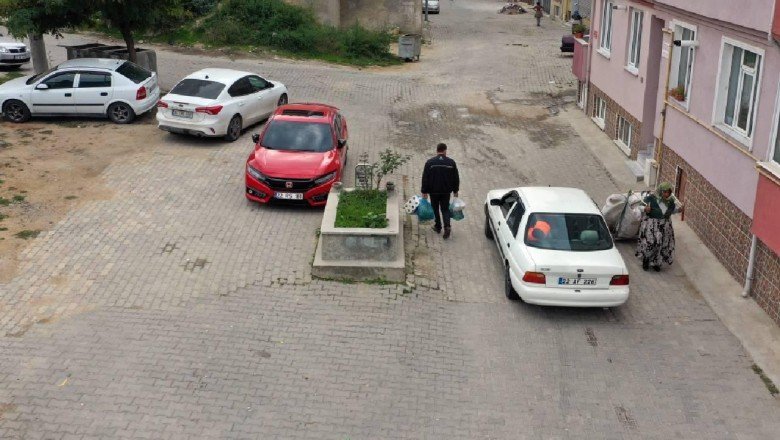 Yol ortasında kalan kabir tartışması: Ahmet Bey burada mı yatıyor?