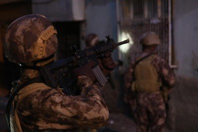 Kayseri'de DEAŞ operasyonu: 17 gözaltı