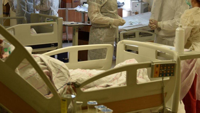 Van'da COVID19 hastalarının yarısı 30 yaş altı kişilerden oluşuyor