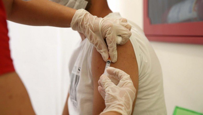 Aşılama hız kaybetti: Ortalama 218 bine düştü