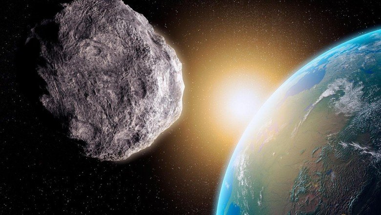Asteroid dünyayı kıl payı geçti