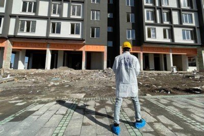 Erzurum'da inşaattan düşen işçi hayatını kaybetti
