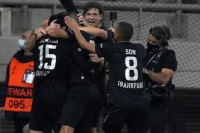 Fenerbahçe'nin grubunda Eintracht Frankfurt liderliği perçinledi