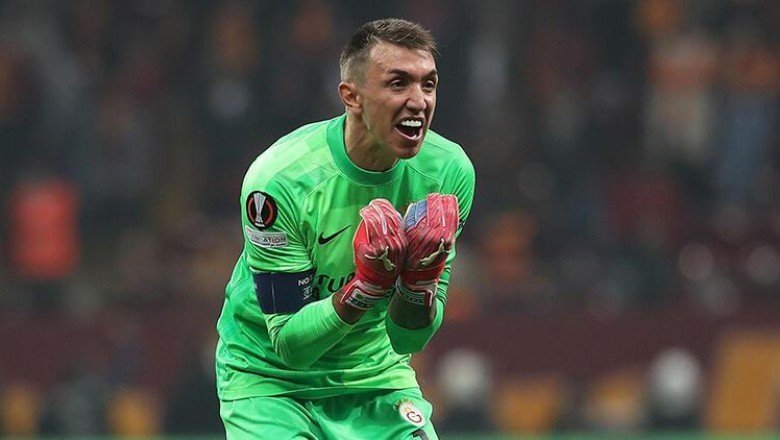 Fernando Muslera'dan Lokomotivli futbolculara tepki