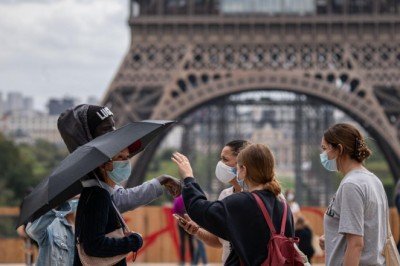 Fransa'da son 24 saatte 10 bin 50 yeni vaka