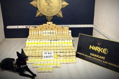 Hakkari'de 93 kilogram uyuşturucu ele geçirildi
