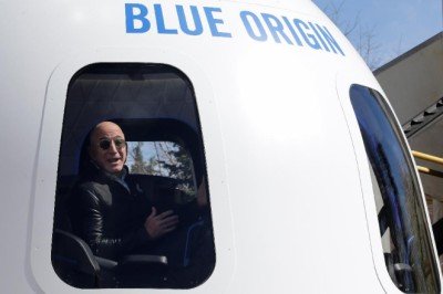 Jeff Bezos NASA'ya açtığı davayı kaybetti