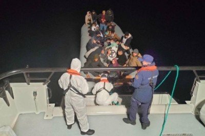 Muğla açıklarında 45 düzensiz göçmen kurtarıldı