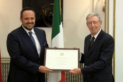 Murat Karahan'a İtalya Devlet Nişanı verildi