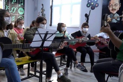 Şırnaklı öğrencilerden oluşan koro Rafadan Tayfa için çalacak