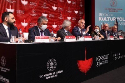 Türk dünyasının sinemacıları İstanbul'da buluşuyor