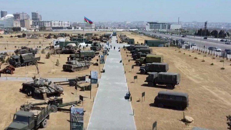 Azerbaycanlılar Ganimetler Parkı'nda zaferi kutluyor