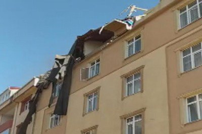 İstanbul'da 5 katlı binada patlama