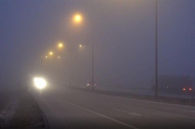 Kilit kavşak Kırıkkale'de yoğun sis: Göz gözü görmüyor