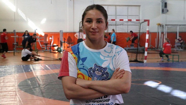 Milli güreşçi Yetgil'den bronz madalya