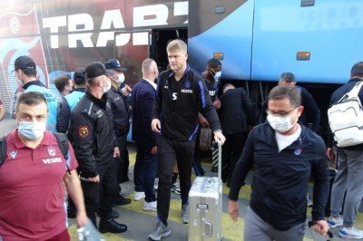 Trabzonspor 4 eksikle İstanbul'da