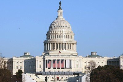 ABD'de Temsilciler Meclisi 1 trilyon dolarlık altyapı paketini onayladı