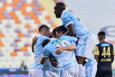 Başakşehir seriye bağladı