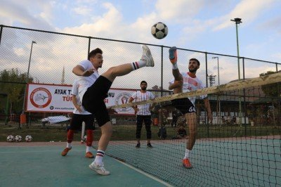 Bingöllü sporcular ayak tenisinde Avrupa'da Türkiye'yi temsil edecek