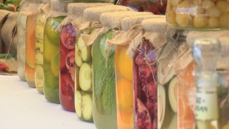 Festivalde koronavirüsten yengece kadar onlarca turşu kuruldu