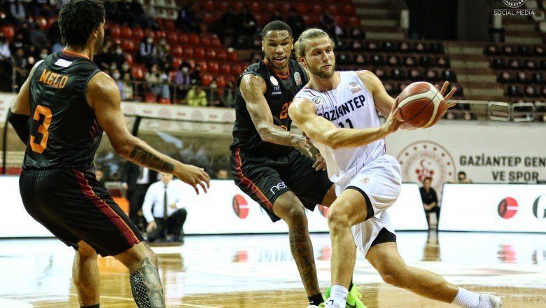 Galatasaray Nef, Gaziantep'te yıkıldı
