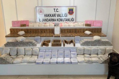 Hakkari kırsalında 171,5 kilogram uyuşturucu ele geçirildi