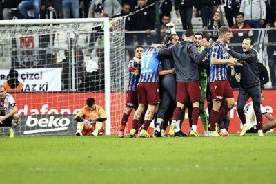 Trabzonspor'da Andreas Cornelius'tan Beşiktaş galibiyeti yorumu: 'Çok değerli'