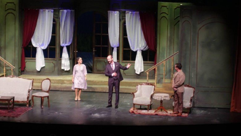 Bir Adam Yaratmak oyunu AKM'de sahnelendi