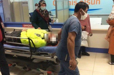 Dur ihtarına uymayan sürücü polise çarpıp kaçtı