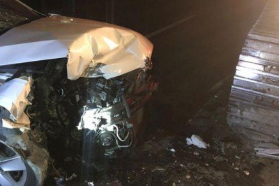 Ekskavatörle çarpışan otomobilin sürücüsü öldü