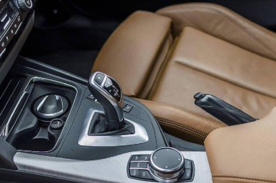 Satılan her 10 otomobilden 7'si otomatik vites