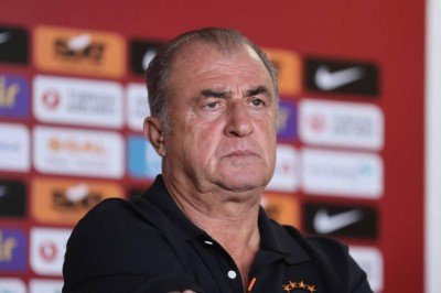 Fatih Terim: Domine ettiğin bir maçtan 11le ayrılmamalısın