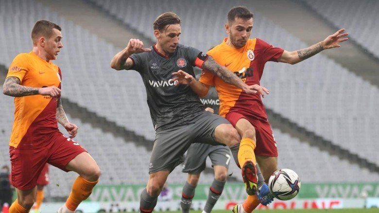 Galatasaray, Karagümrük'e takıldı