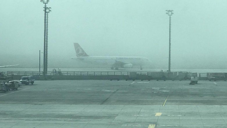 İstanbul'da hava ulaşımına sis engeli