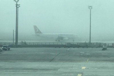 İstanbul'da hava ulaşımına sis engeli