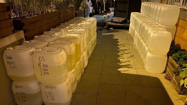 İstanbul'da kaçakçılık operasyonu: Kaçak alkol ve parfüm ele geçirildi