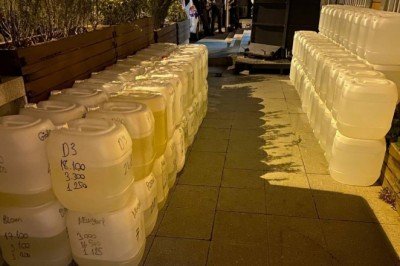 İstanbul'da kaçakçılık operasyonu: Kaçak alkol ve parfüm ele geçirildi