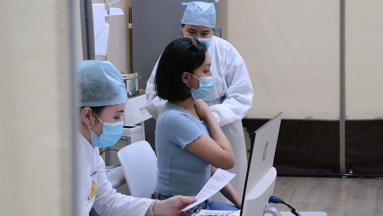 Nur Sultan'da aşı olmayanlar AVM'lere alınmayacak